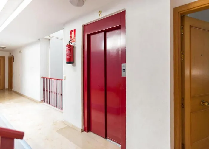 Holidays2Malaga Ventura Apartment Close Old Town